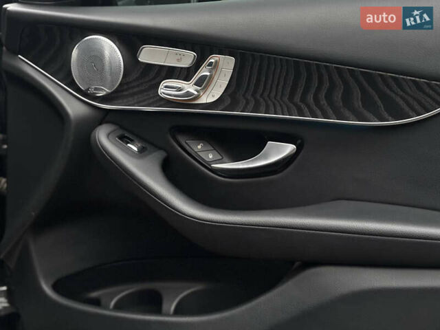 Серый Мерседес ГЛЦ-Класс, объемом двигателя 1.99 л и пробегом 140 тыс. км за 37900 $, фото 11 на Automoto.ua