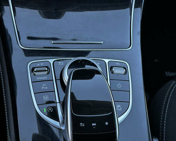 Мерседес ГЛЦ-Класс 2017 в Львове на Automoto.ua Серый Мерседес ГЛЦ-Класс, объемом двигателя 2.14 л и пробегом 199 тыс. км за 27700 $, фото 10 на Automoto.ua