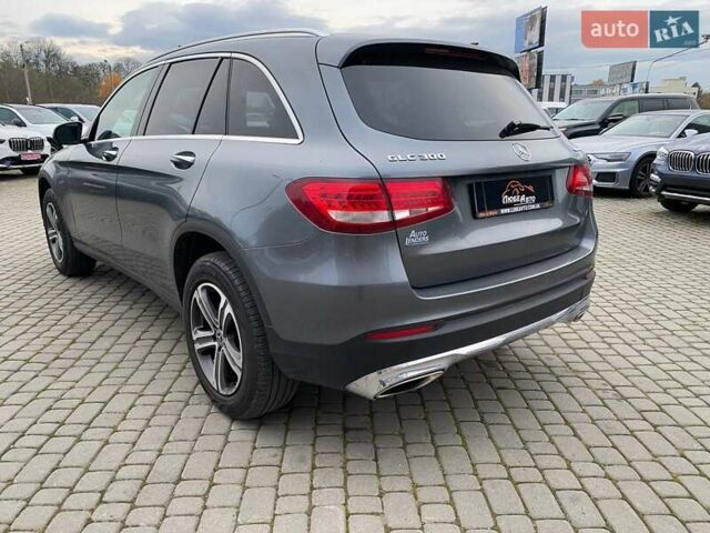 Серый Мерседес ГЛЦ-Класс, объемом двигателя 1.99 л и пробегом 123 тыс. км за 24500 $, фото 4 на Automoto.ua