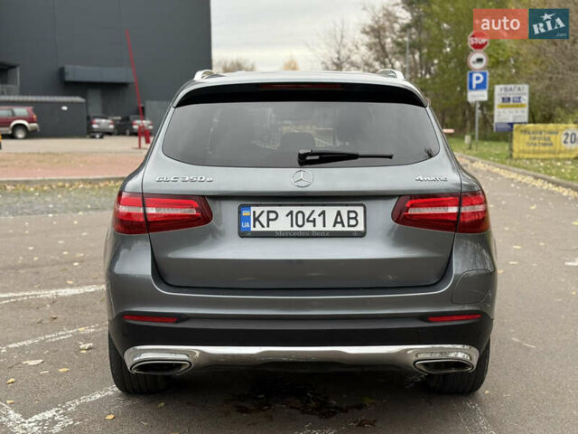 Сірий Мерседес ГЛЦ-Клас, об'ємом двигуна 2 л та пробігом 103 тис. км за 29900 $, фото 4 на Automoto.ua