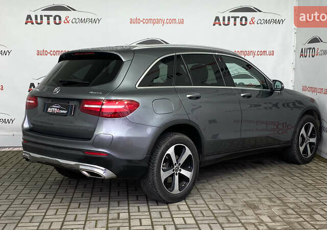 Серый Мерседес ГЛЦ-Класс, объемом двигателя 2 л и пробегом 159 тыс. км за 33450 $, фото 2 на Automoto.ua