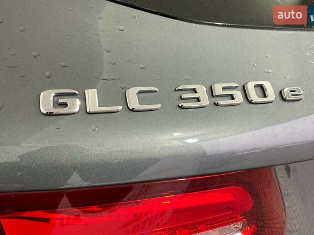 Серый Мерседес ГЛЦ-Класс, объемом двигателя 2 л и пробегом 159 тыс. км за 33450 $, фото 40 на Automoto.ua