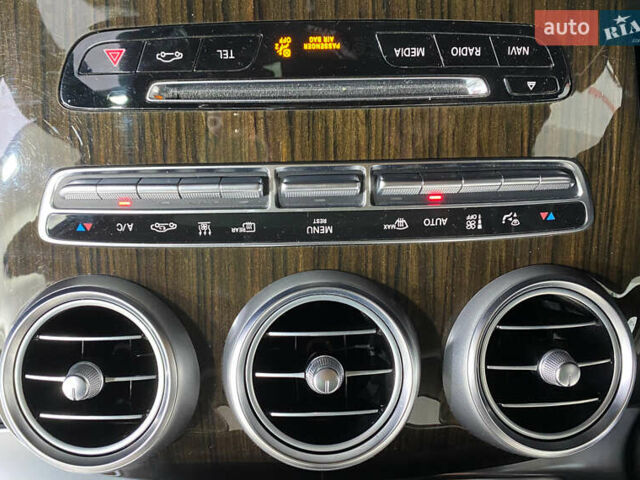 Серый Мерседес ГЛЦ-Класс, объемом двигателя 2 л и пробегом 159 тыс. км за 33450 $, фото 22 на Automoto.ua