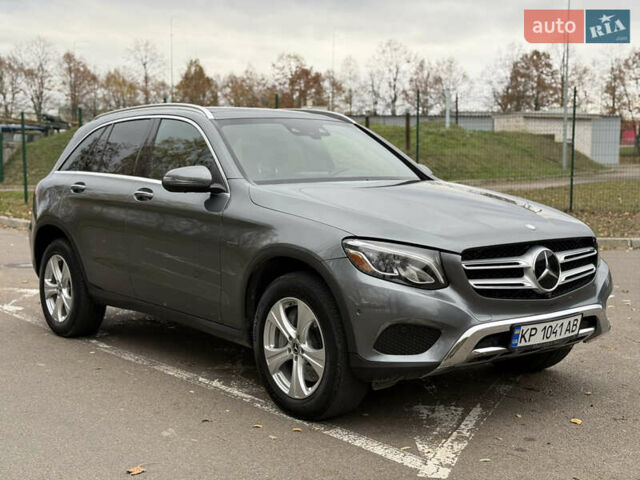 Сірий Мерседес ГЛЦ-Клас, об'ємом двигуна 2 л та пробігом 103 тис. км за 29900 $, фото 2 на Automoto.ua