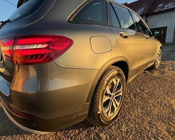 Серый Мерседес ГЛЦ-Класс, объемом двигателя 2.14 л и пробегом 196 тыс. км за 27400 $, фото 7 на Automoto.ua