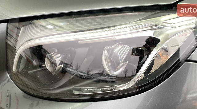 Серый Мерседес ГЛЦ-Класс, объемом двигателя 2 л и пробегом 159 тыс. км за 33450 $, фото 43 на Automoto.ua