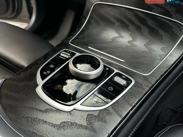 Сірий Мерседес ГЛЦ-Клас, об'ємом двигуна 1.99 л та пробігом 94 тис. км за 28800 $, фото 105 на Automoto.ua