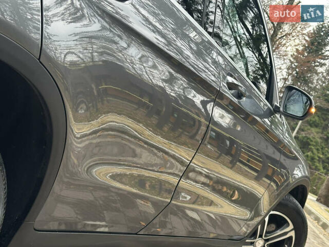 Сірий Мерседес ГЛЦ-Клас, об'ємом двигуна 1.99 л та пробігом 94 тис. км за 28800 $, фото 84 на Automoto.ua