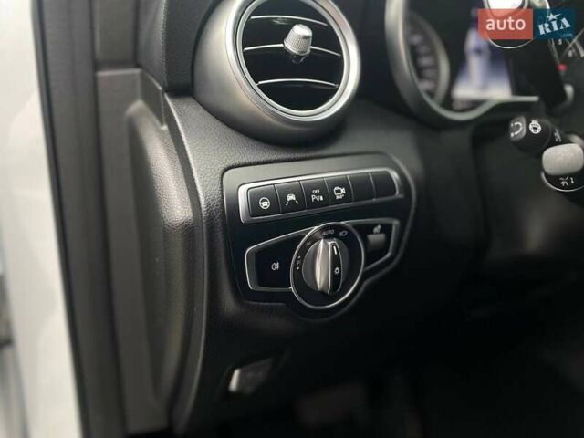 Серый Мерседес ГЛЦ-Класс, объемом двигателя 1.99 л и пробегом 91 тыс. км за 29990 $, фото 31 на Automoto.ua