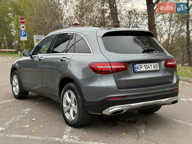 Сірий Мерседес ГЛЦ-Клас, об'ємом двигуна 2 л та пробігом 103 тис. км за 29900 $, фото 5 на Automoto.ua