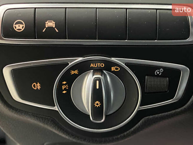 Серый Мерседес ГЛЦ-Класс, объемом двигателя 2 л и пробегом 159 тыс. км за 33450 $, фото 28 на Automoto.ua