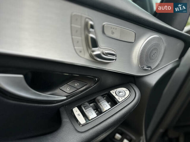 Сірий Мерседес ГЛЦ-Клас, об'ємом двигуна 1.99 л та пробігом 94 тис. км за 28800 $, фото 94 на Automoto.ua