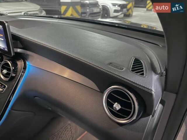 Мерседес ГЛЦ-Клас 2018 у Дніпро (Дніпропетровську) на Automoto.ua Сірий Мерседес ГЛЦ-Клас, об'ємом двигуна 4 л та пробігом 76 тис. км за 47500 $, фото 33 на Automoto.ua