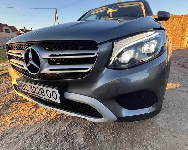 Серый Мерседес ГЛЦ-Класс, объемом двигателя 2.14 л и пробегом 196 тыс. км за 27400 $, фото 2 на Automoto.ua