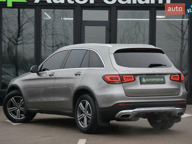 Сірий Мерседес ГЛЦ-Клас, об'ємом двигуна 1.95 л та пробігом 156 тис. км за 36500 $, фото 6 на Automoto.ua