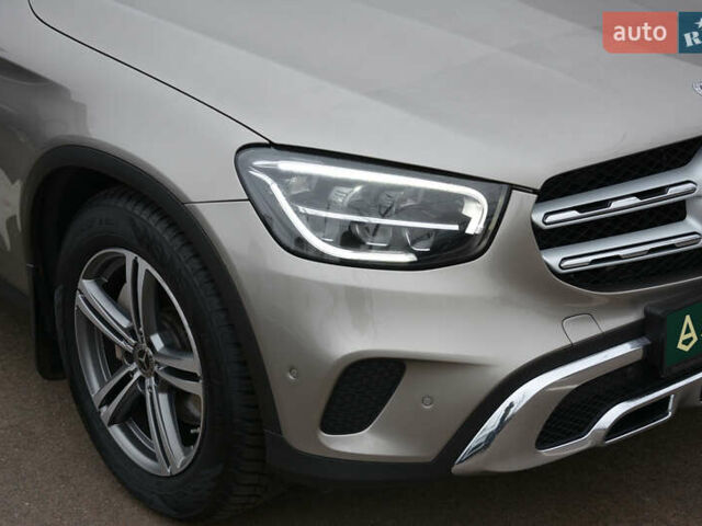 Сірий Мерседес ГЛЦ-Клас, об'ємом двигуна 1.95 л та пробігом 156 тис. км за 36500 $, фото 5 на Automoto.ua