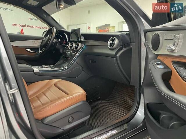 Серый Мерседес ГЛЦ-Класс, объемом двигателя 1.99 л и пробегом 46 тыс. км за 33990 $, фото 30 на Automoto.ua