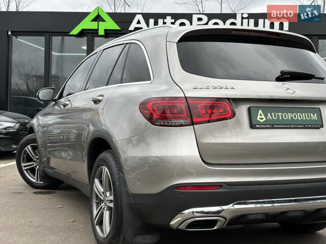 Сірий Мерседес ГЛЦ-Клас, об'ємом двигуна 1.95 л та пробігом 156 тис. км за 37900 $, фото 10 на Automoto.ua