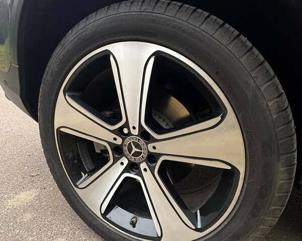 Серый Мерседес ГЛЦ-Класс, объемом двигателя 2 л и пробегом 130 тыс. км за 31600 $, фото 10 на Automoto.ua