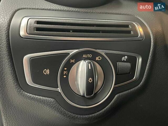 Серый Мерседес ГЛЦ-Класс, объемом двигателя 1.99 л и пробегом 46 тыс. км за 33990 $, фото 21 на Automoto.ua