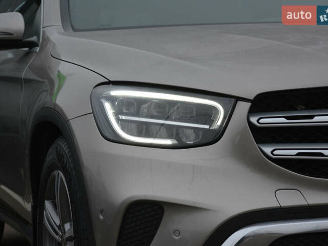 Сірий Мерседес ГЛЦ-Клас, об'ємом двигуна 1.95 л та пробігом 156 тис. км за 36500 $, фото 4 на Automoto.ua