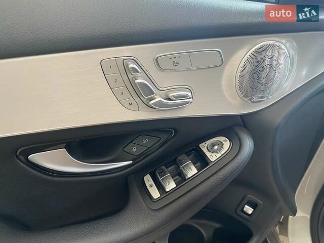 Серый Мерседес ГЛЦ-Класс, объемом двигателя 1.99 л и пробегом 58 тыс. км за 29999 $, фото 34 на Automoto.ua