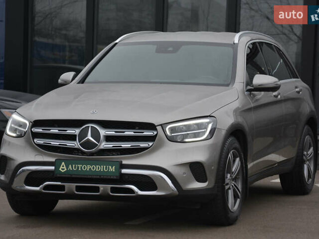 Сірий Мерседес ГЛЦ-Клас, об'ємом двигуна 1.95 л та пробігом 156 тис. км за 36500 $, фото 3 на Automoto.ua