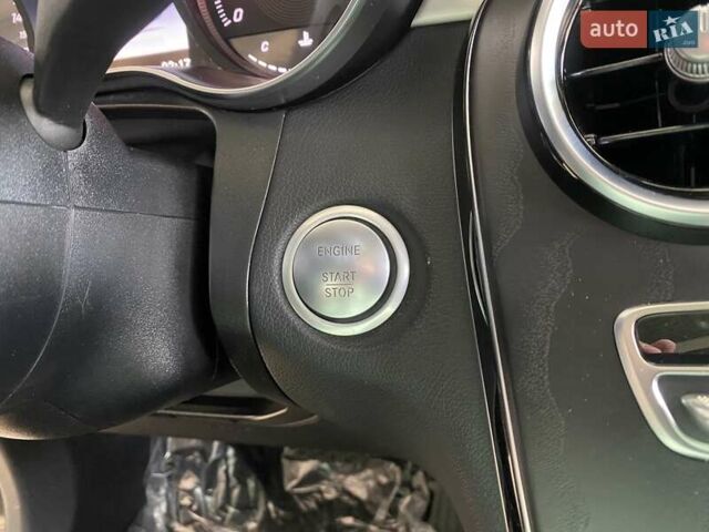 Серый Мерседес ГЛЦ-Класс, объемом двигателя 1.99 л и пробегом 58 тыс. км за 29999 $, фото 23 на Automoto.ua