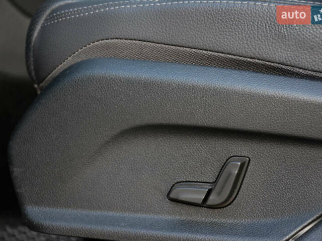 Серый Мерседес ГЛЦ-Класс, объемом двигателя 1.95 л и пробегом 153 тыс. км за 41900 $, фото 28 на Automoto.ua