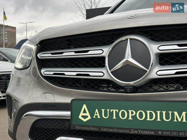 Сірий Мерседес ГЛЦ-Клас, об'ємом двигуна 1.95 л та пробігом 156 тис. км за 37900 $, фото 6 на Automoto.ua