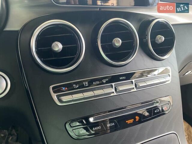 Серый Мерседес ГЛЦ-Класс, объемом двигателя 1.99 л и пробегом 58 тыс. км за 29999 $, фото 25 на Automoto.ua