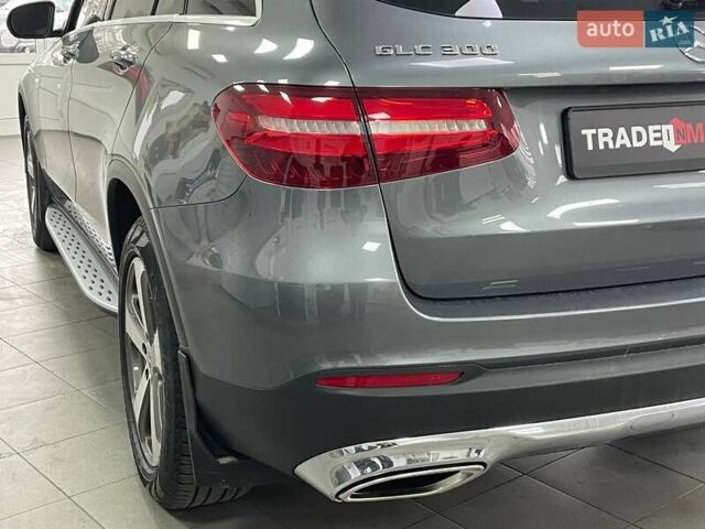 Серый Мерседес ГЛЦ-Класс, объемом двигателя 1.99 л и пробегом 46 тыс. км за 31490 $, фото 11 на Automoto.ua