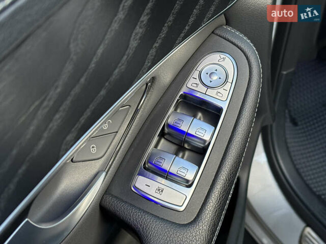 Серый Мерседес ГЛЦ-Класс, объемом двигателя 1.95 л и пробегом 154 тыс. км за 39500 $, фото 20 на Automoto.ua