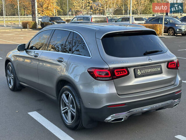 Серый Мерседес ГЛЦ-Класс, объемом двигателя 1.95 л и пробегом 154 тыс. км за 39500 $, фото 14 на Automoto.ua