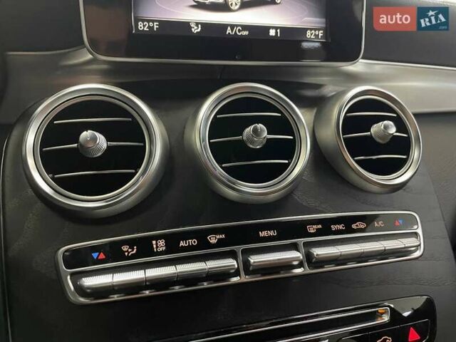 Серый Мерседес ГЛЦ-Класс, объемом двигателя 1.99 л и пробегом 46 тыс. км за 31490 $, фото 45 на Automoto.ua