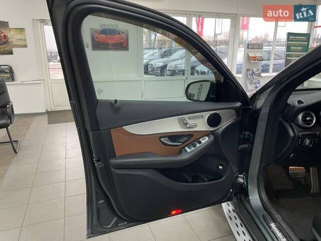 Серый Мерседес ГЛЦ-Класс, объемом двигателя 1.99 л и пробегом 46 тыс. км за 31490 $, фото 17 на Automoto.ua