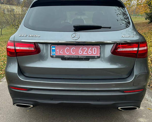 Серый Мерседес ГЛЦ-Класс, объемом двигателя 2 л и пробегом 130 тыс. км за 31600 $, фото 6 на Automoto.ua