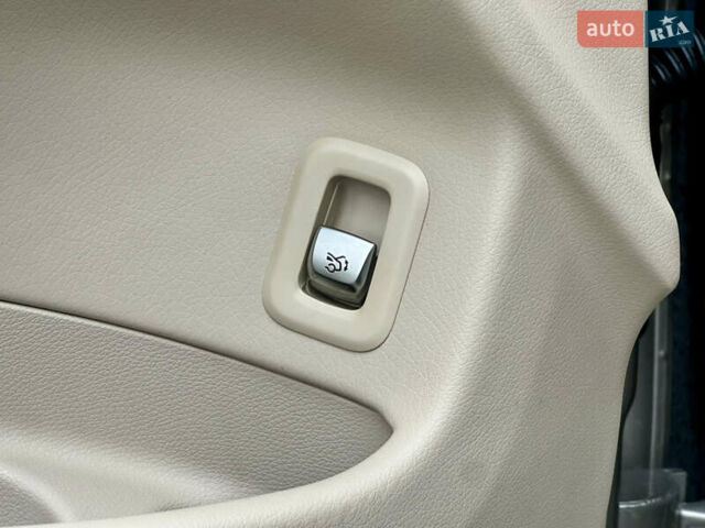 Сірий Мерседес ГЛЦ-Клас, об'ємом двигуна 2 л та пробігом 77 тис. км за 32490 $, фото 27 на Automoto.ua