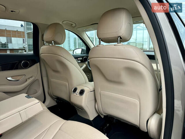 Мерседес ГЛЦ-Класс 2020 в Киеве на Automoto.ua Серый Мерседес ГЛЦ-Класс, объемом двигателя 2 л и пробегом 76 тыс. км за 33290 $, фото 43 на Automoto.ua