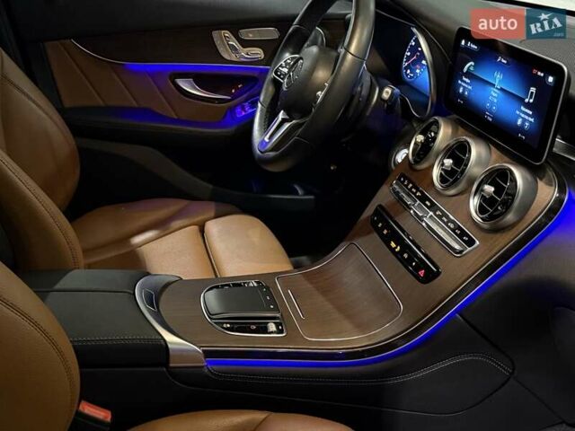 Серый Мерседес ГЛЦ-Класс, объемом двигателя 1.99 л и пробегом 95 тыс. км за 35500 $, фото 22 на Automoto.ua