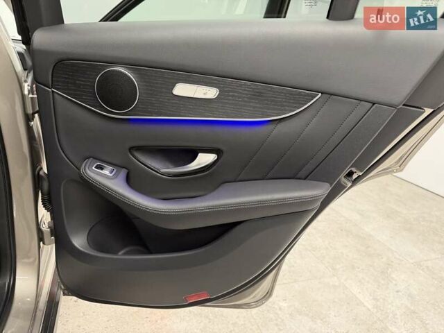 Серый Мерседес ГЛЦ-Класс, объемом двигателя 1.95 л и пробегом 45 тыс. км за 50700 $, фото 34 на Automoto.ua