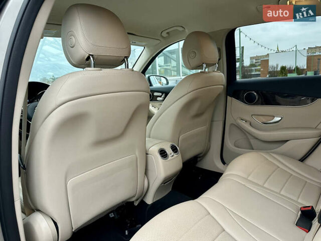 Сірий Мерседес ГЛЦ-Клас, об'ємом двигуна 2 л та пробігом 77 тис. км за 32490 $, фото 39 на Automoto.ua