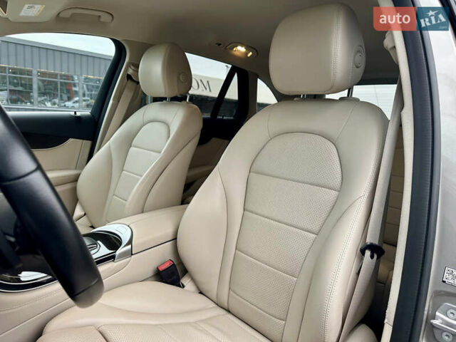 Мерседес ГЛЦ-Класс 2020 в Киеве на Automoto.ua Серый Мерседес ГЛЦ-Класс, объемом двигателя 2 л и пробегом 76 тыс. км за 33290 $, фото 35 на Automoto.ua