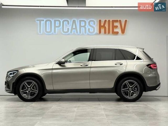 Серый Мерседес ГЛЦ-Класс, объемом двигателя 1.95 л и пробегом 45 тыс. км за 50700 $, фото 17 на Automoto.ua