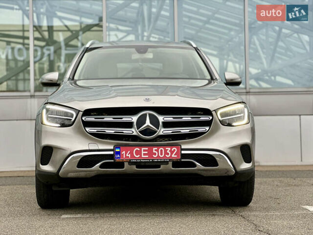 Мерседес ГЛЦ-Класс 2020 в Киеве на Automoto.ua Серый Мерседес ГЛЦ-Класс, объемом двигателя 2 л и пробегом 76 тыс. км за 33290 $, фото 2 на Automoto.ua
