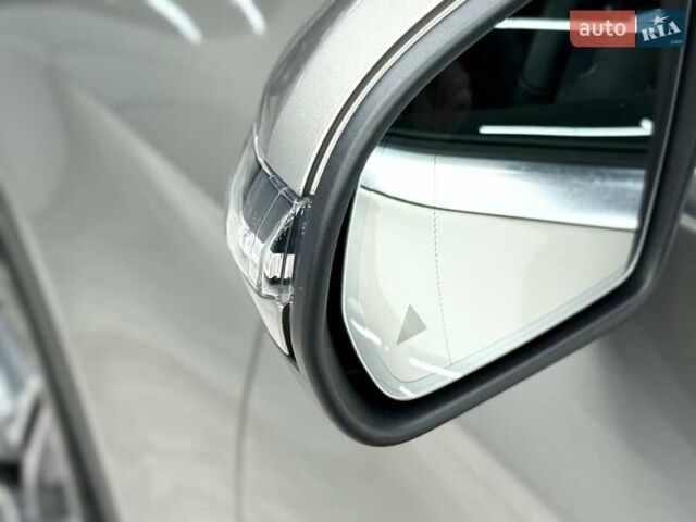 Серый Мерседес ГЛЦ-Класс, объемом двигателя 1.95 л и пробегом 45 тыс. км за 50700 $, фото 23 на Automoto.ua