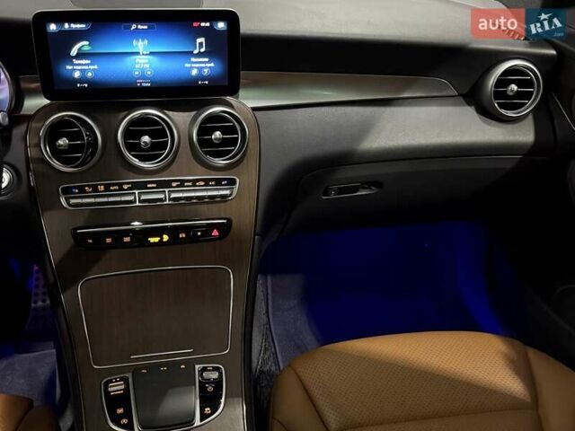 Серый Мерседес ГЛЦ-Класс, объемом двигателя 1.99 л и пробегом 95 тыс. км за 35500 $, фото 27 на Automoto.ua