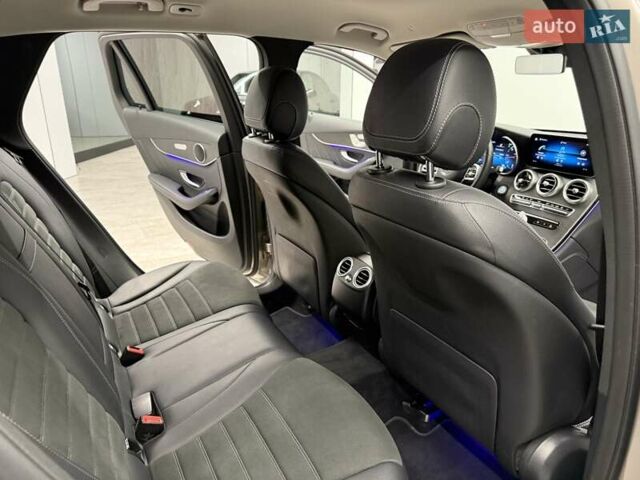 Серый Мерседес ГЛЦ-Класс, объемом двигателя 1.95 л и пробегом 45 тыс. км за 50700 $, фото 36 на Automoto.ua