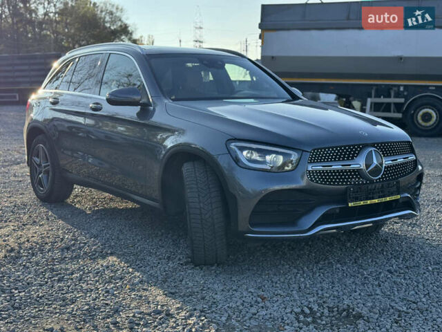 Серый Мерседес ГЛЦ-Класс, объемом двигателя 2 л и пробегом 99 тыс. км за 45300 $, фото 3 на Automoto.ua