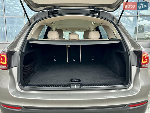 Мерседес ГЛЦ-Класс 2020 в Киеве на Automoto.ua Серый Мерседес ГЛЦ-Класс, объемом двигателя 2 л и пробегом 76 тыс. км за 33290 $, фото 23 на Automoto.ua